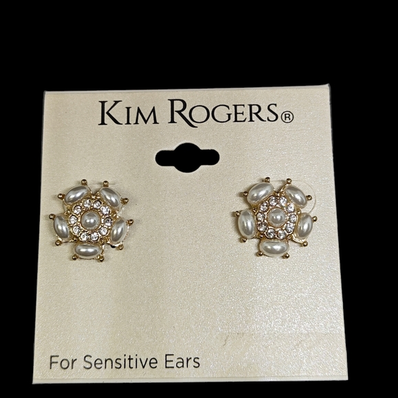 Kim Rogers Flower Faux Pearl and Rhinestone Earrings Nickel Free Studs - Picture 2 of 2